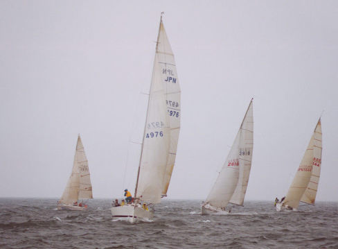 �}�[�N�A�v���[�`�ŃI�[�o�[�Z�C�������I�[���n���Y�T