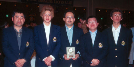 �L���T�����̊F����