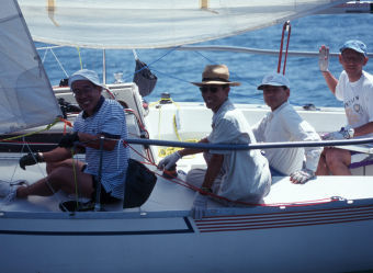 TOMOHIRO�̊F����